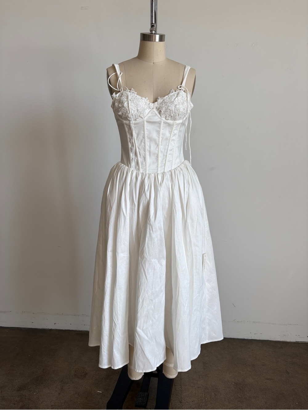 $589 NWT For Love And Lemons “Antoinette” Taffeta Midi Dress in White Sz 8 - Picture 5 of 12